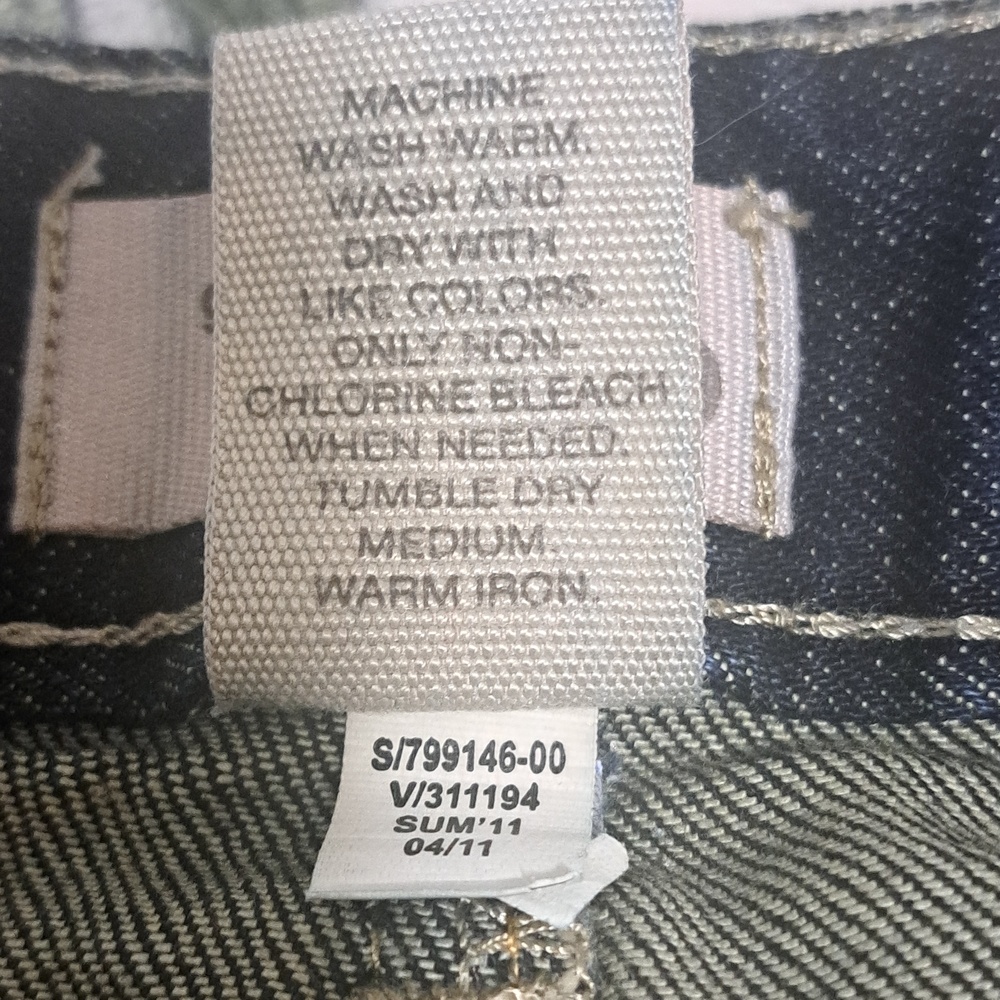 Gap Womens Dark Wash Denim Skirt 5 Pocket Distressed Finish Size 10/30 - Picture 8 of 8